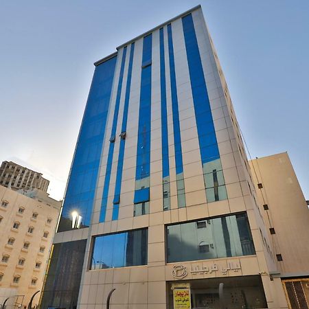 قصر اليمامة للاجنحة الفندقية-العليا Riadh Exterior foto