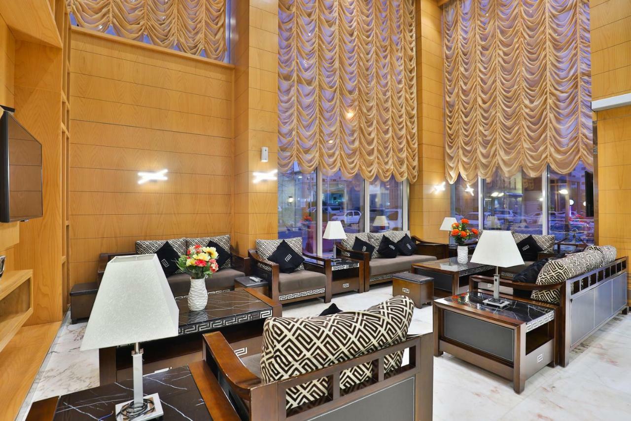 قصر اليمامة للاجنحة الفندقية-العليا Riadh Exterior foto